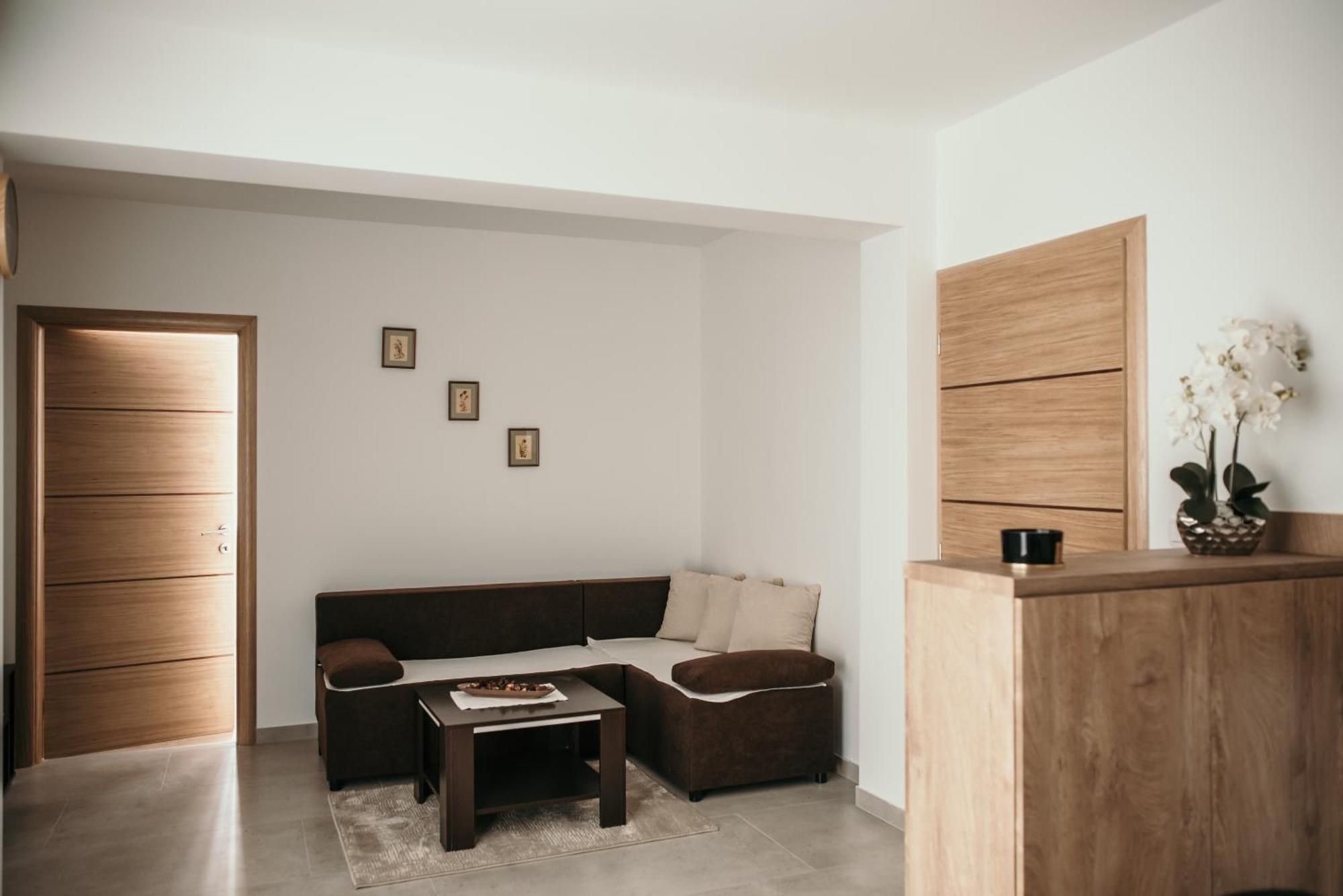 Apartman Krznaric Zupanja Exteriör bild